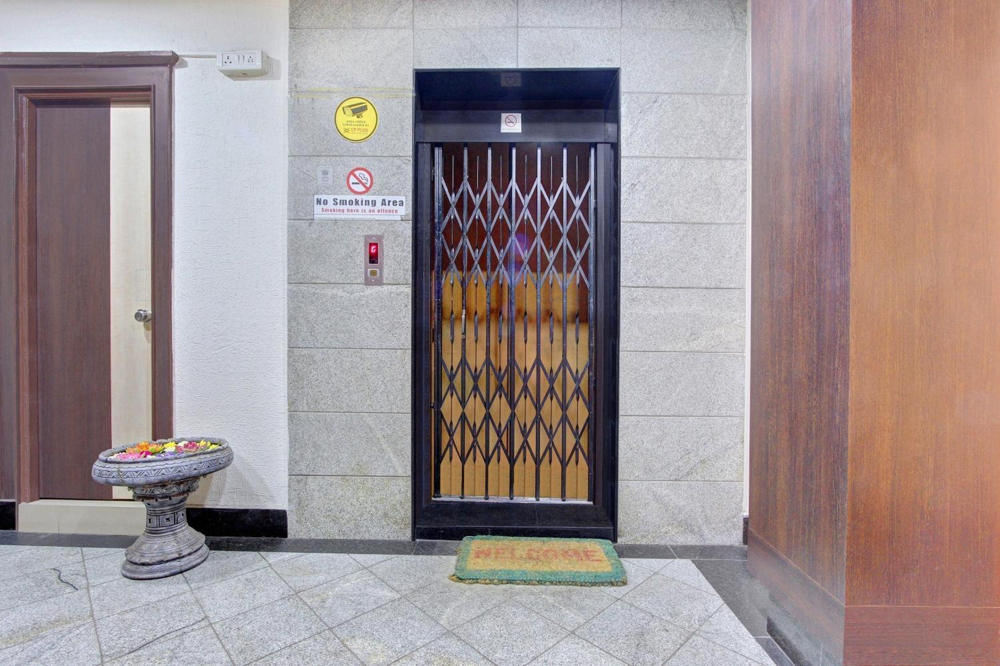 Super Collection O Alekhya Residency Hyderabad Exterior foto