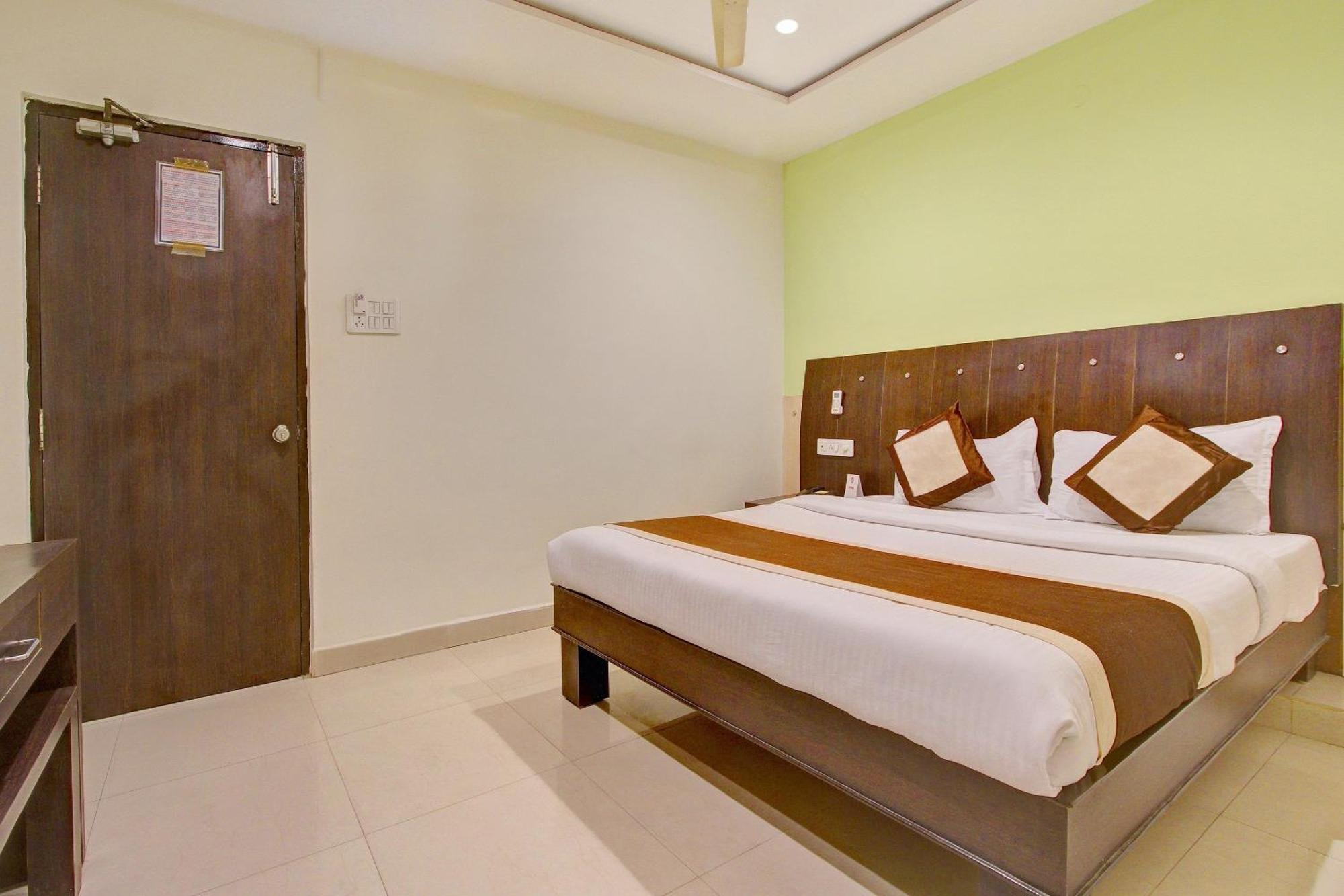 Super Collection O Alekhya Residency Hyderabad Exterior foto